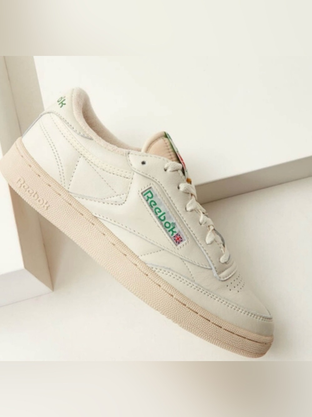 Reebok Club C Vintage Retro Canvas Sneakers Cream Women’s Size 9